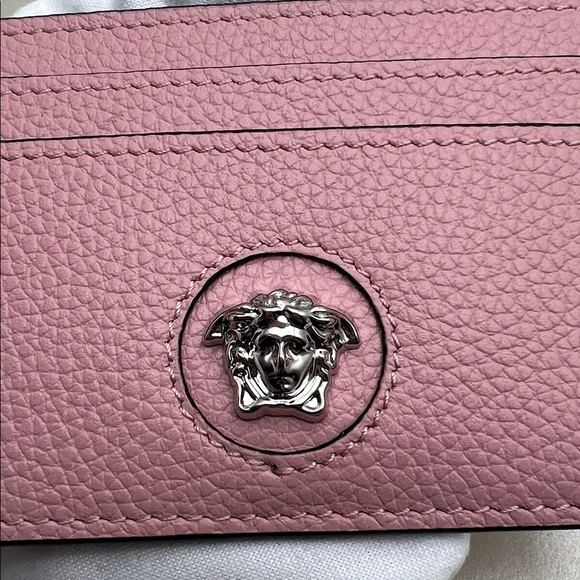 Versace Medusa Head Pink Leather Card Holder NWOT $275 Retail w/COA No Box/Dust - Picture 16 of 17